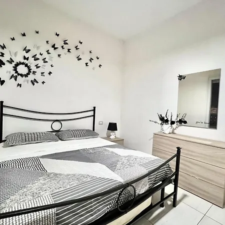 Farfalla Apartment *